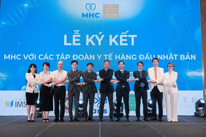 Lễ ký kết hợp tác giữa MHC Việt Nam với các tập đoàn y tế hàng đầu Nhật Bản.